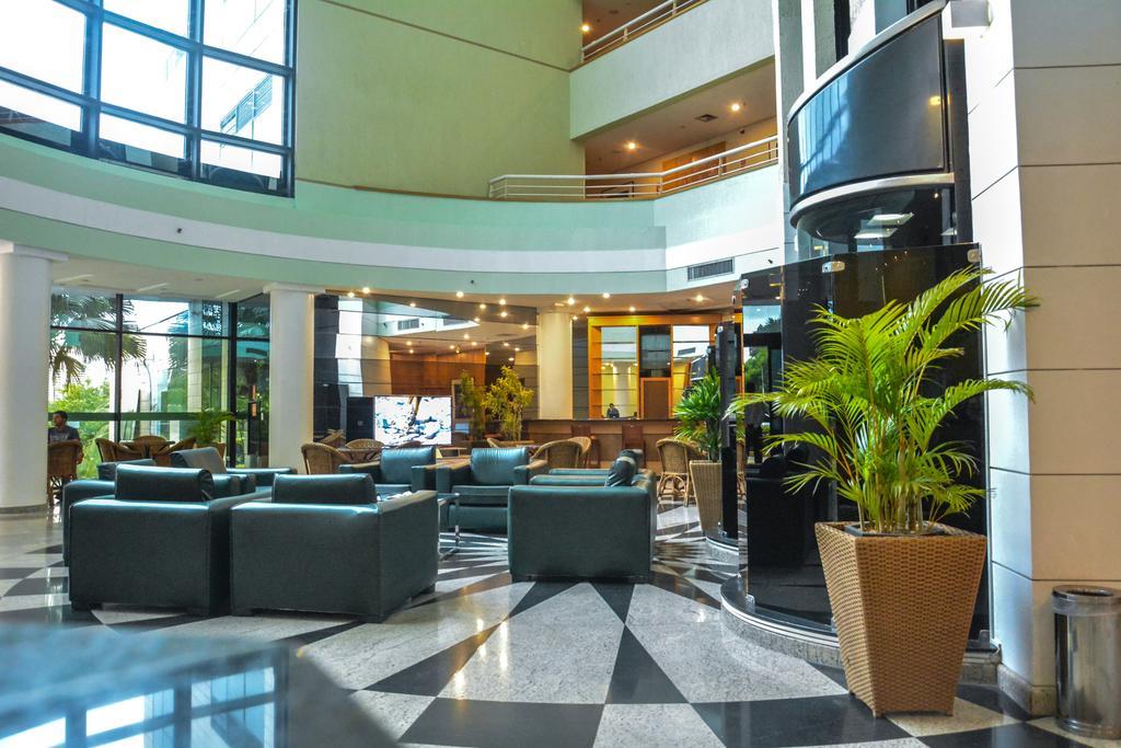 Отель Wyndham Garden Манаус Экстерьер фото