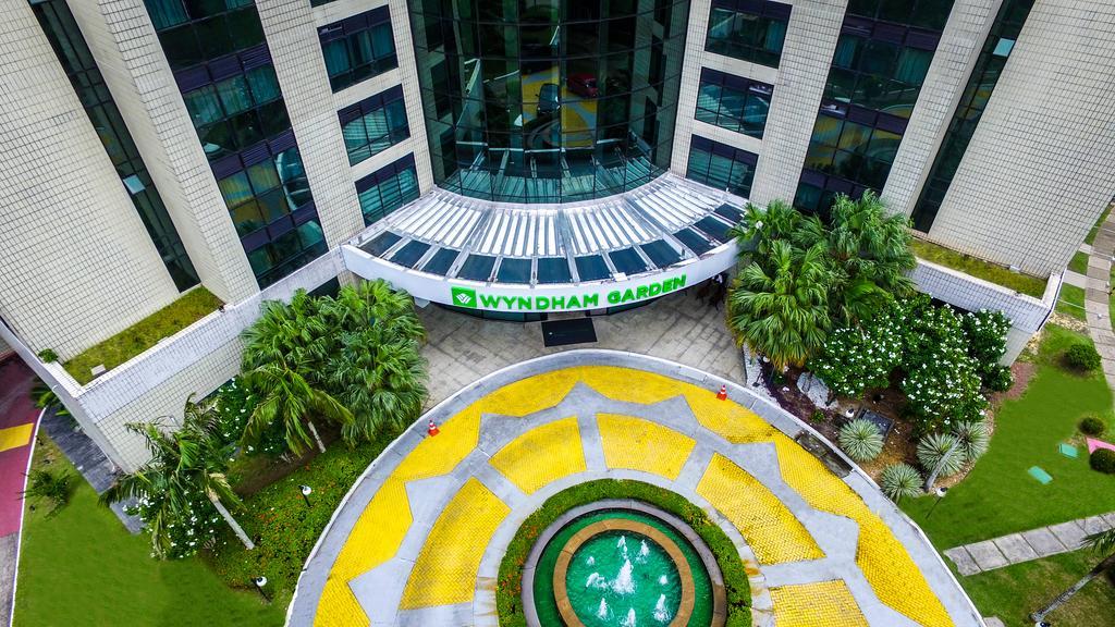 Отель Wyndham Garden Манаус Экстерьер фото